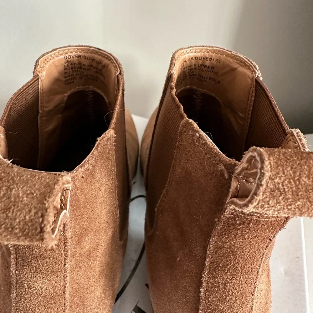 Booties 🤎 - Picture 8 of 9